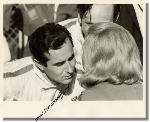  Chris Amon unknown blonde lady Daytona 24 Hours 1967